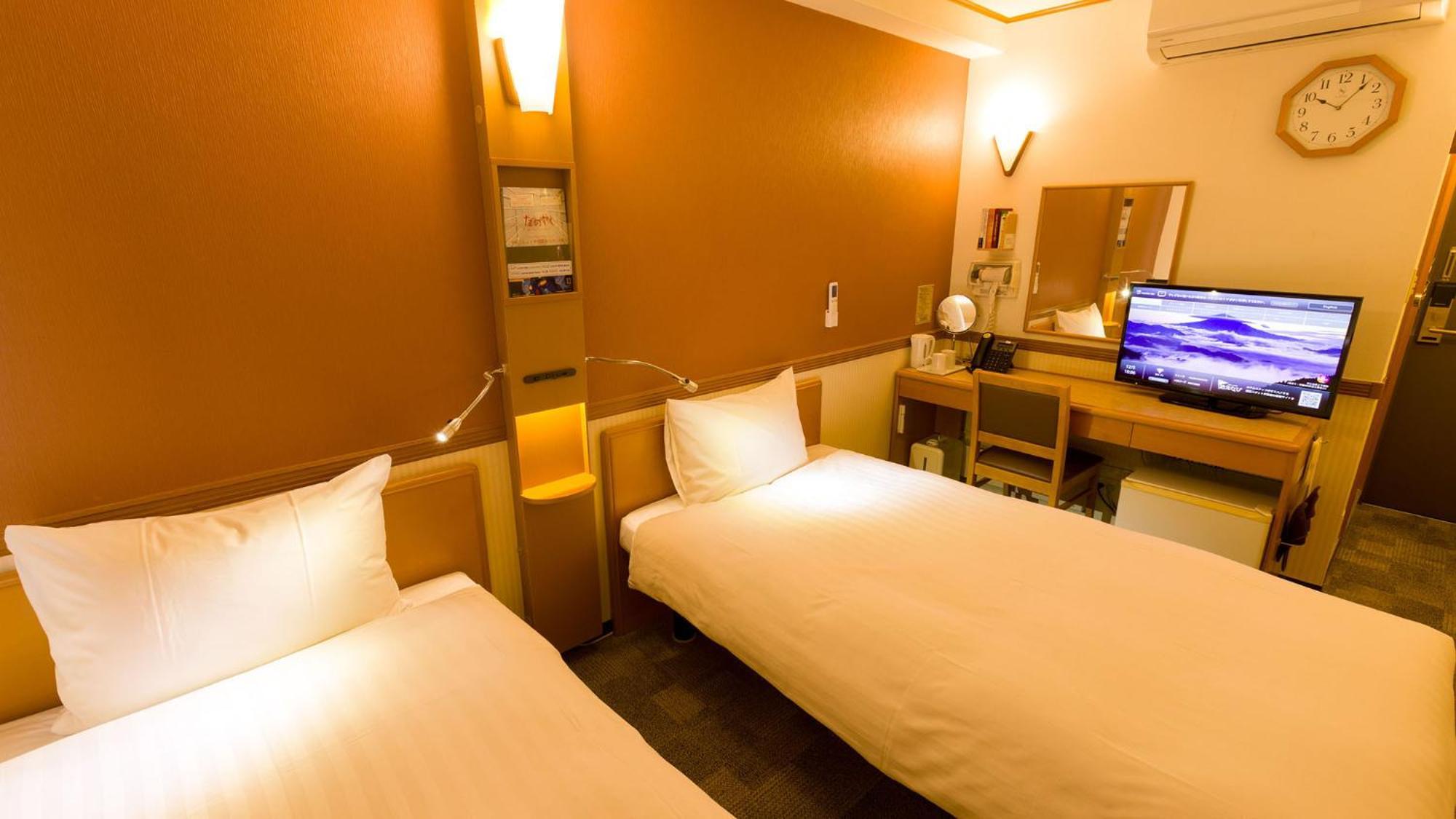 Toyoko Inn Yokohama Sakuragicho Rom bilde