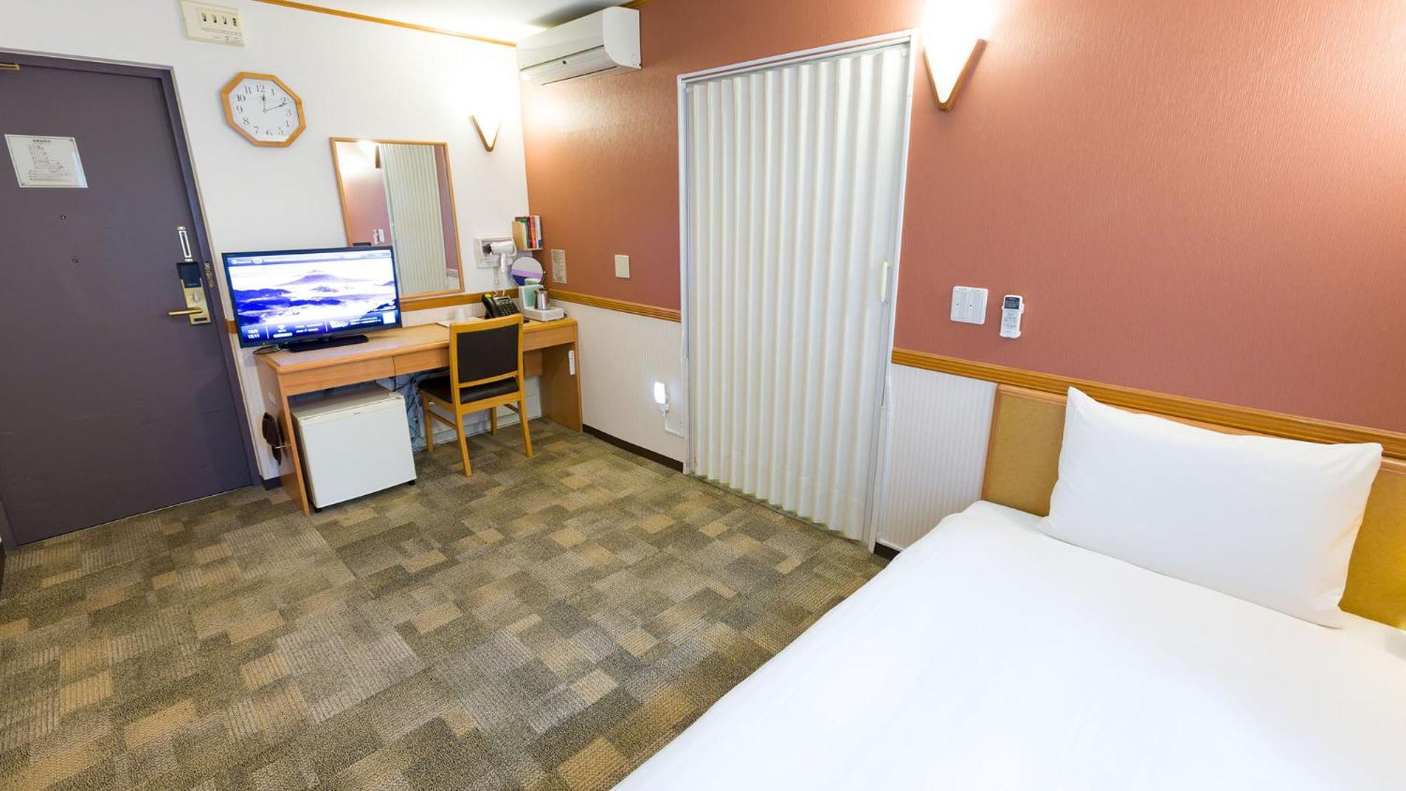 Toyoko Inn Yokohama Sakuragicho Rom bilde
